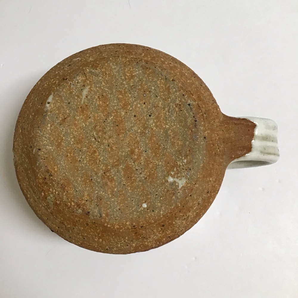 Handmade Studio Pottery Chili Bowl Handle Natural Speckled Glaze Rustic Cabin - Picture 11 of 14